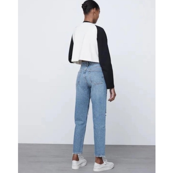 NWT Zara Classic Mom Fit Ankle Length Jeans - Picture 2 of 7